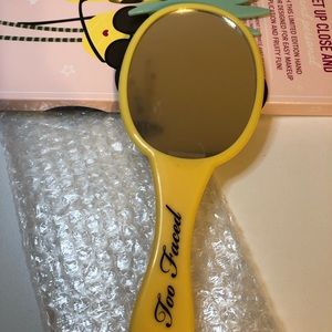 Too Faced Makeup - Too faced lookin fine-apple limited edition π Too Faced Makeup - Too faced lookin fine-apple limited edition π